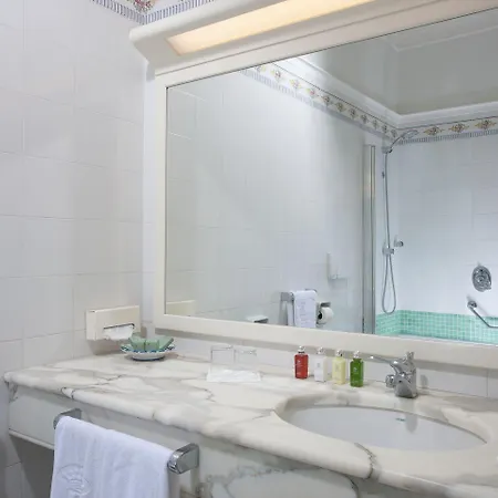 Grand Ambasciatori Hotel 5*