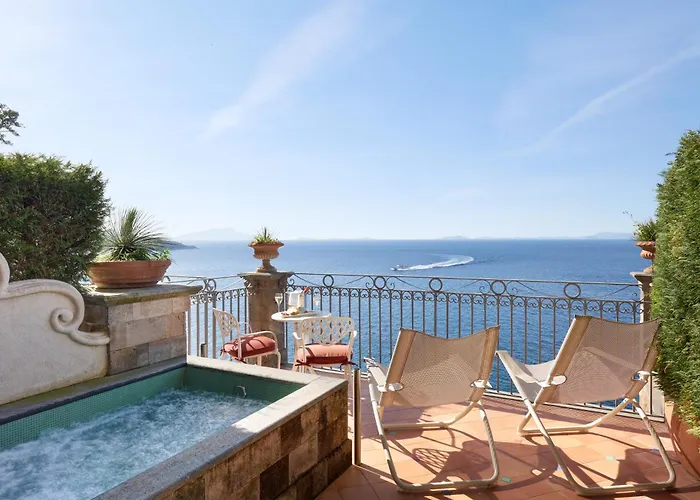 그랜드 암바시아토리 호텔 5*